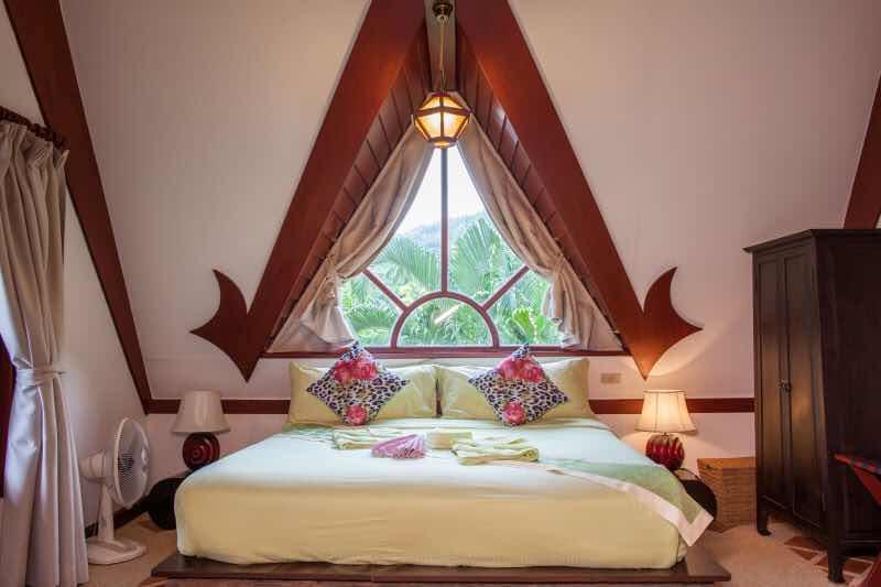 Coco Palace Resort Nai Harn Buitenkant foto