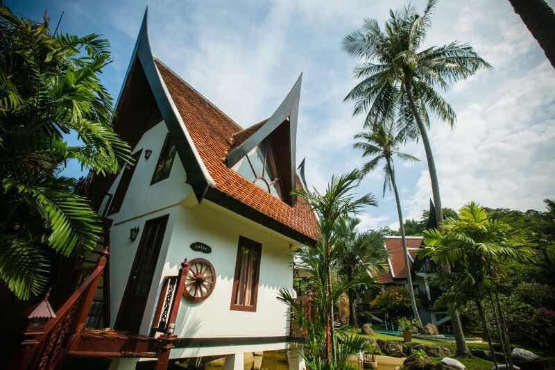 Coco Palace Resort Nai Harn Buitenkant foto