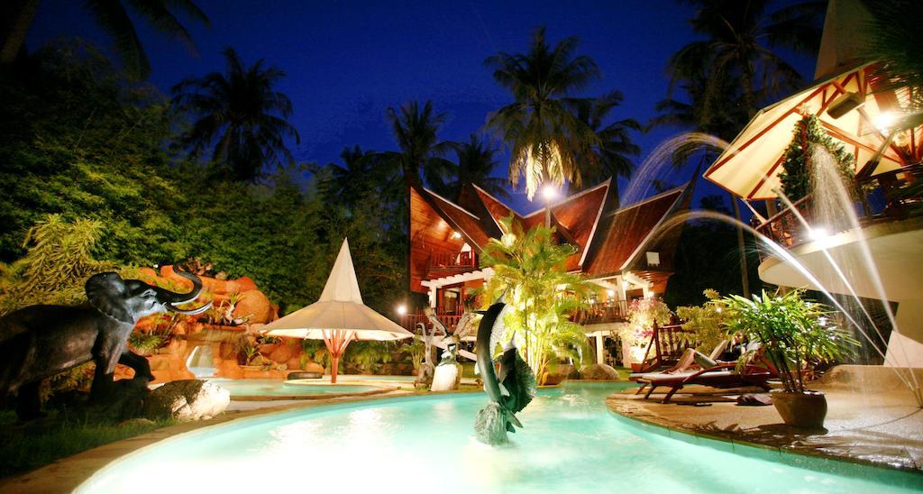 Coco Palace Resort Nai Harn Buitenkant foto