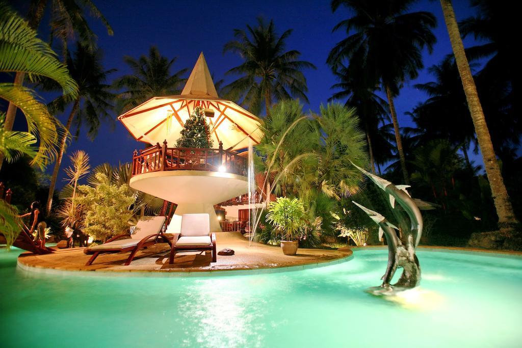 Coco Palace Resort Nai Harn Buitenkant foto