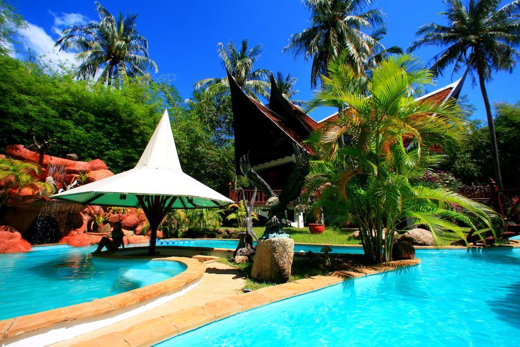 Coco Palace Resort Nai Harn Buitenkant foto